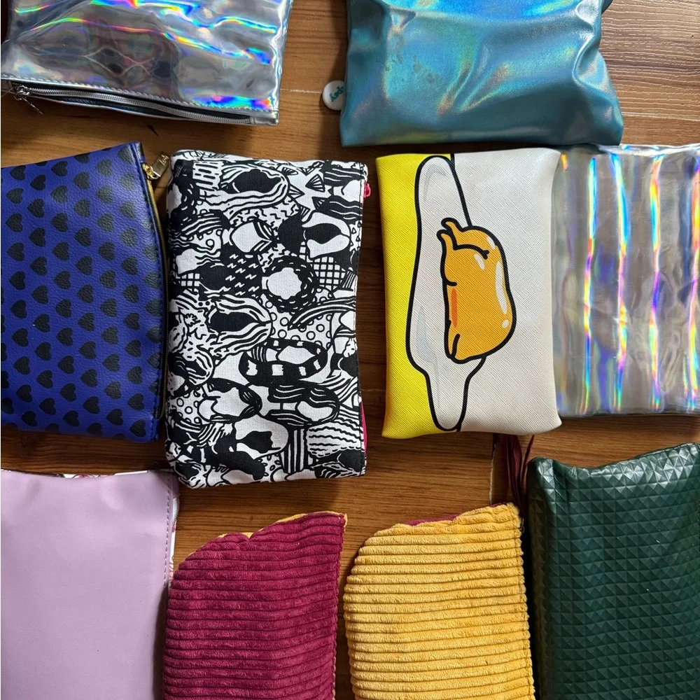 10 ipsy makeup & skincare bags lot